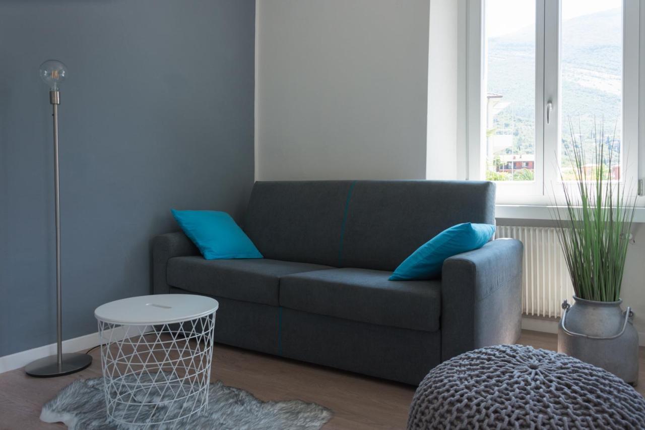 Nirvana Apartments Torbole Sul Garda Екстериор снимка
