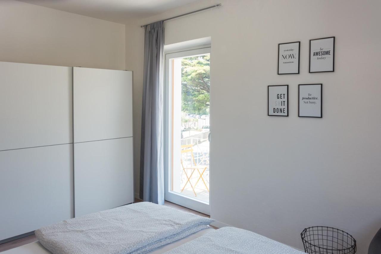Nirvana Apartments Torbole Sul Garda Екстериор снимка