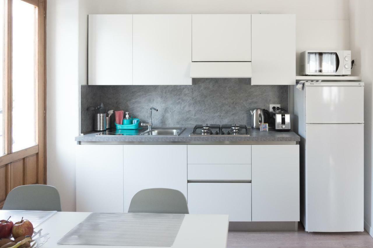 Nirvana Apartments Torbole Sul Garda Екстериор снимка